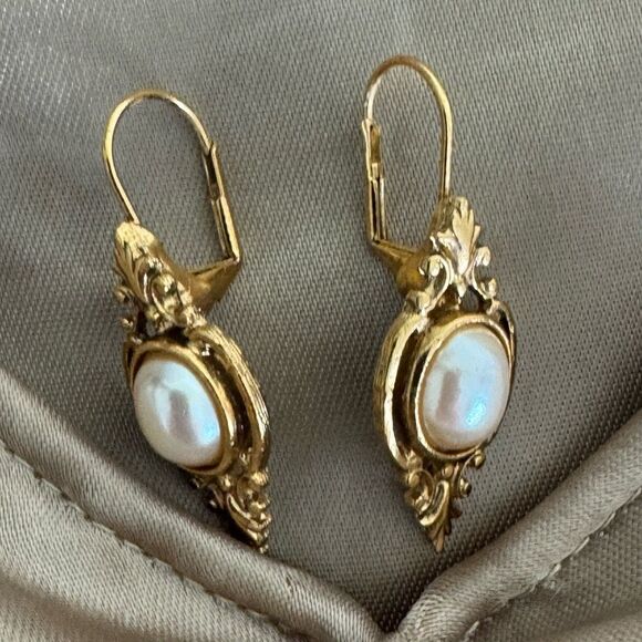 Gold Tone Victorian Style Earrings With Pearls - Picture 1 of 12